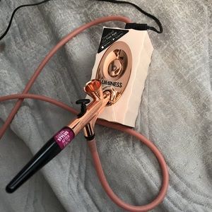 Luminess IconPro AirBrush System Kit w/foundation